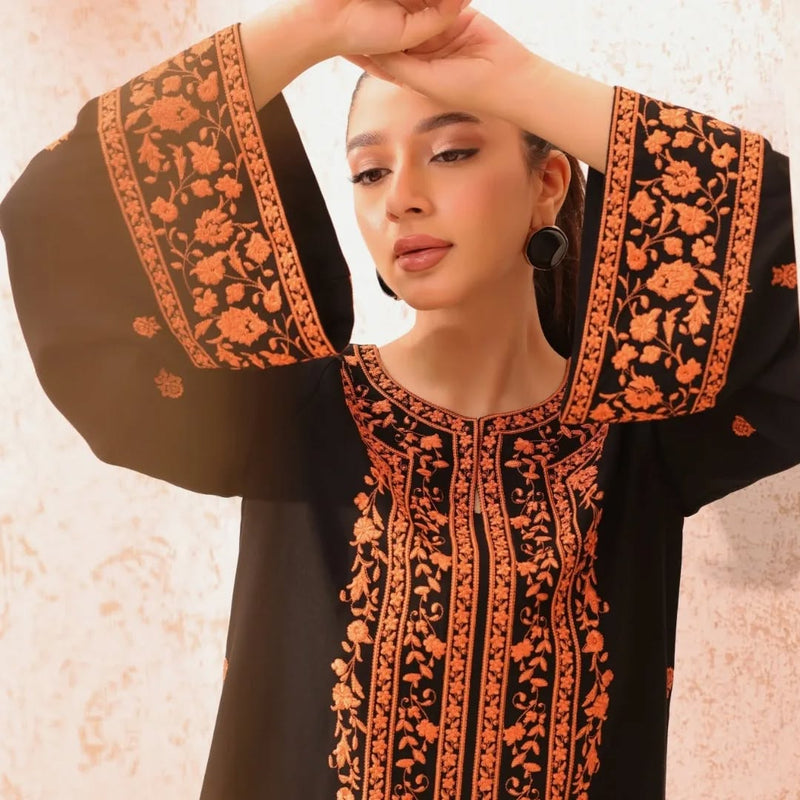 ZOUQ EMBROIDERED 2-PIECE