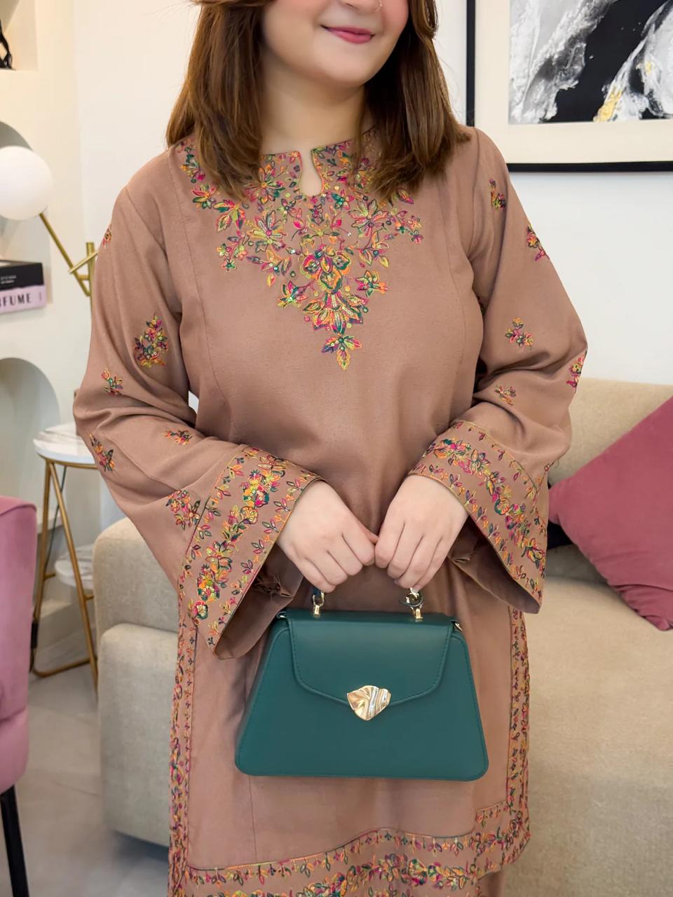 Mahnoor Sequence 2Pc