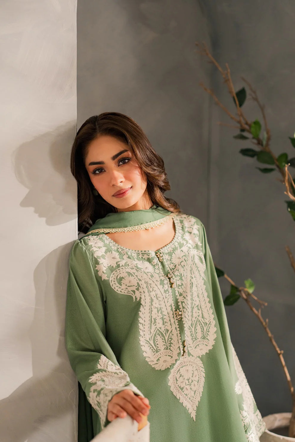 Pista Embroidery 3Pc