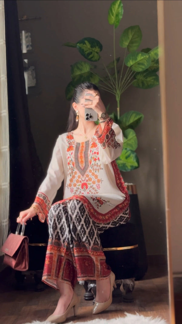 Lovina Embroidery 2Pc