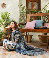 Hanaa Embroidery 3Pc