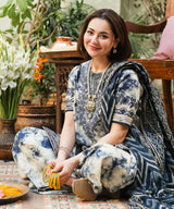 Hanaa Embroidery 3Pc