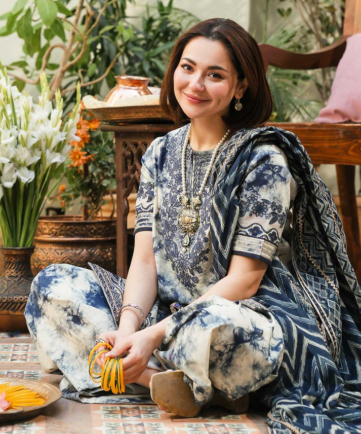 Hanaa Embroidery 3Pc